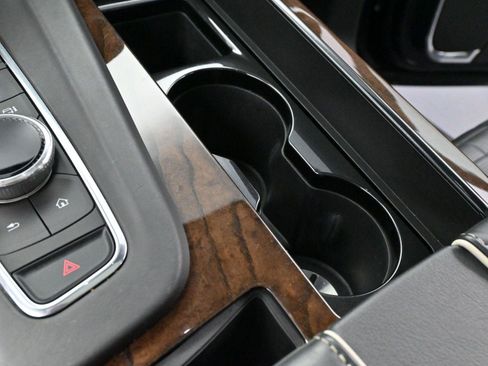 Used 2022 Cadillac Escalade Sport Platinum image 21