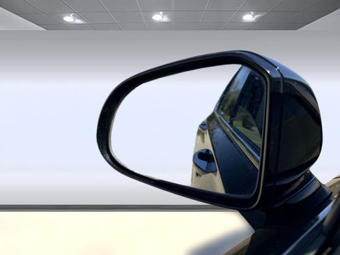 Used 2023 Hyundai Santa Fe SEL w/ Premium Package image 30