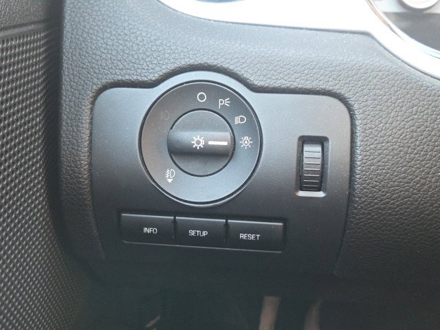 Used 2010 Ford Mustang Coupe RWD image 20