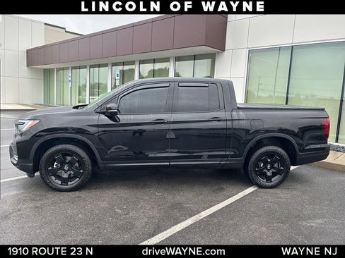 Used 2026 Honda Ridgeline Black Edition image 2