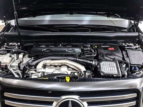 Certified 2024 Mercedes-Benz GLB 250 4MATIC image 13