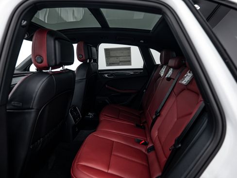 New 2026 Porsche Macan S image 23