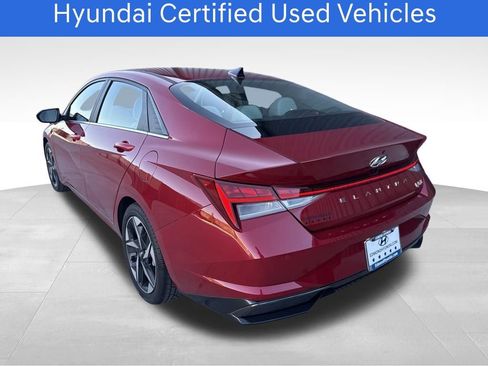 Certified 2023 Hyundai Elantra Limited w/ Preferred Accessory Package image 7