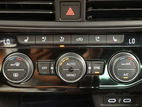 Used 2022 Volkswagen Jetta GLI Autobahn FWD image 33