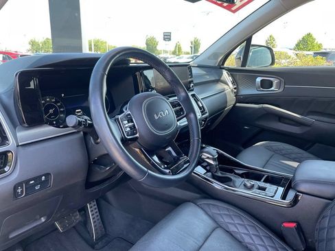 Used 2023 Kia Sorento SX AWD/4WD image 10