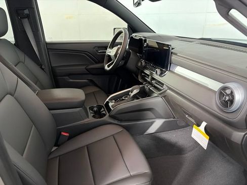 New 2026 Chevrolet Colorado LT w/ LT Convenience Package AWD/4WD image 11