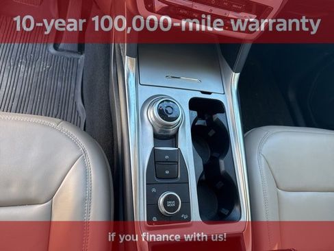 Used 2023 Ford Explorer XLT w/ Equipment Group 202A image 18