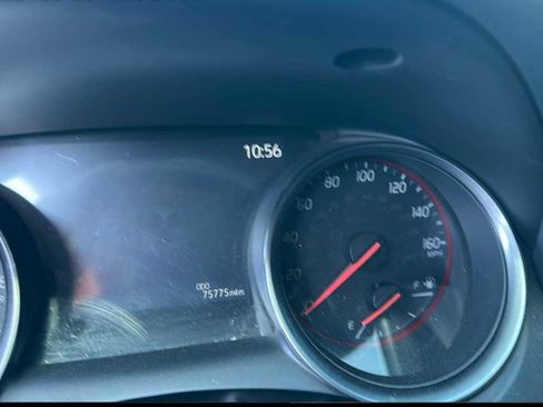 Used 2021 Toyota Camry XSE image 3