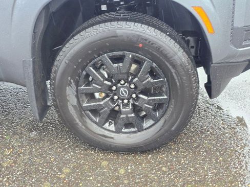 New 2026 Nissan Frontier SV w/ SV Convenience Package image 9