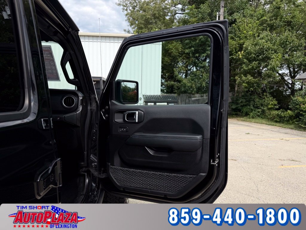 Used 2023 Jeep Wrangler Unlimited Rubicon 4xe w/ Dual Top Group AWD/4WD image 43