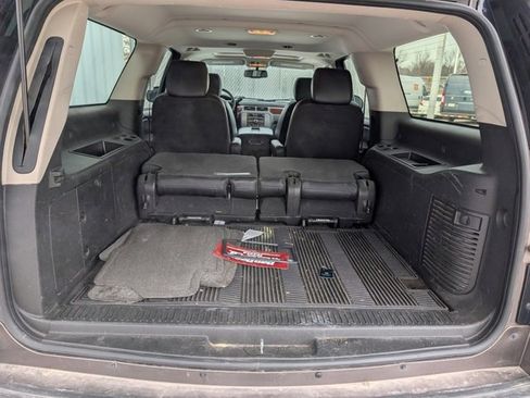 Used 2013 GMC Yukon XL SLT w/ SLT-2 Equipment Package image 17