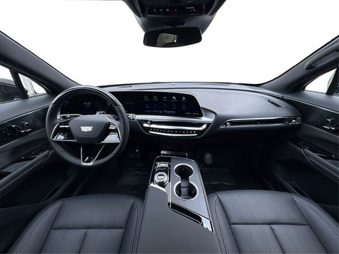 New 2026 Cadillac Lyriq Luxury RWD image 22