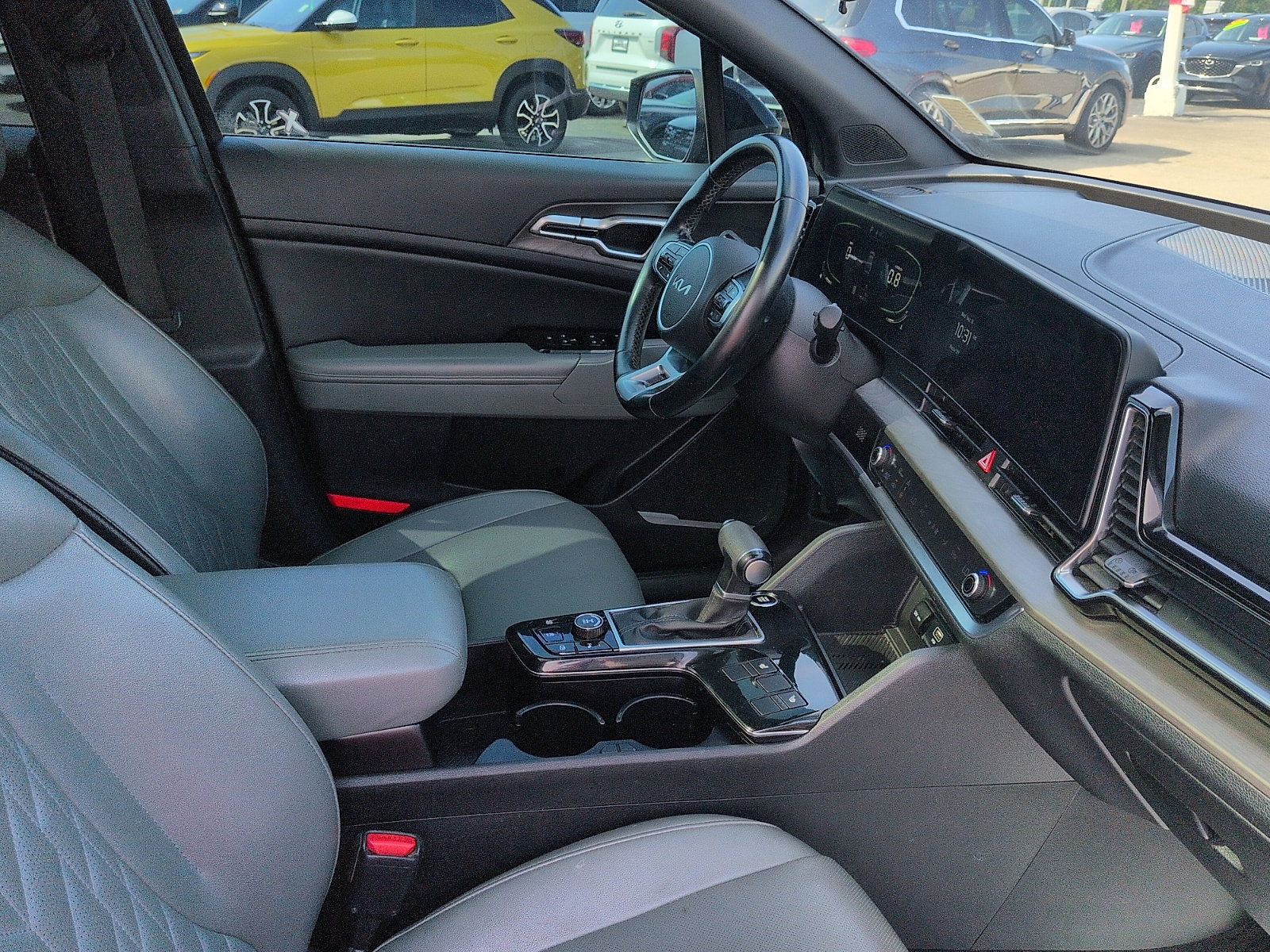 Used 2023 Kia Sportage X-Line w/ X-Line Premium Package AWD/4WD image 7