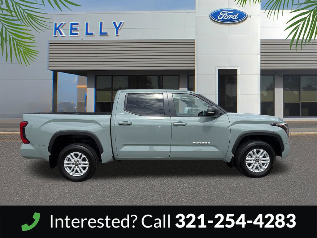 Used 2025 Toyota Tundra SR5 w/ SR5 Premium Package AWD/4WD image 6