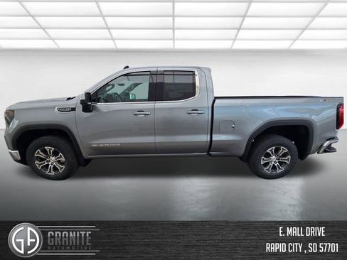 New 2026 GMC Sierra 1500 SLE image 2