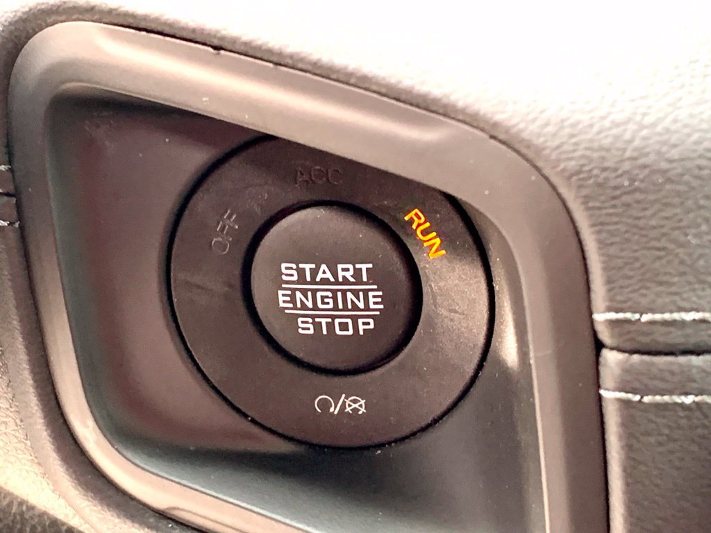 Used 2024 Jeep Gladiator Mojave AWD/4WD image 34