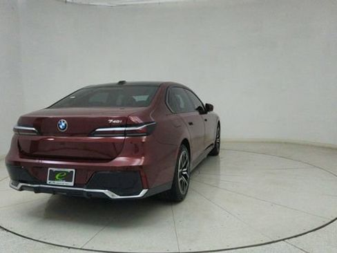 Used 2025 BMW 740i image 76