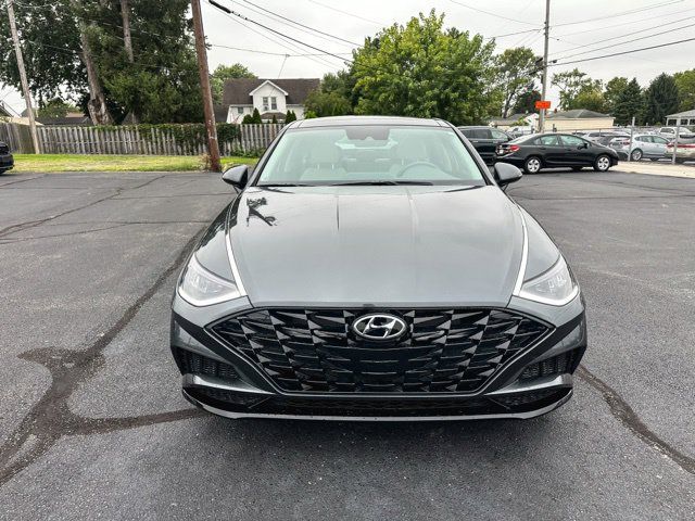 Used 2022 Hyundai Sonata SEL w/ Convenience Package FWD image 2