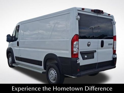Used 2025 RAM ProMaster 2500 w/ U-Haul Equipment Group FWD image 4
