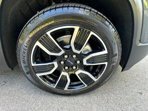 Used 2019 GMC Acadia SLT w/ Black Edition image 53