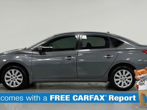 Used 2017 Nissan Sentra SV image 2