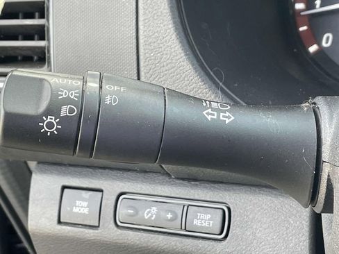 Used 2022 Nissan Frontier Pro-X image 23