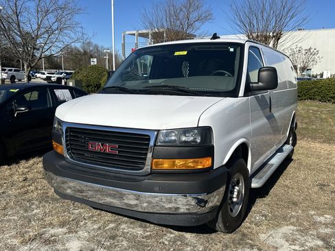 Used 2024 GMC Savana 2500 w/ Driver Convenience Package image 1