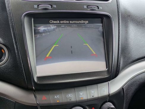 Used 2019 Dodge Journey Crossroad FWD image 19