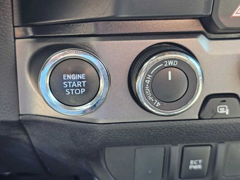 Used 2023 Toyota Tacoma TRD Off-Road AWD/4WD image 30