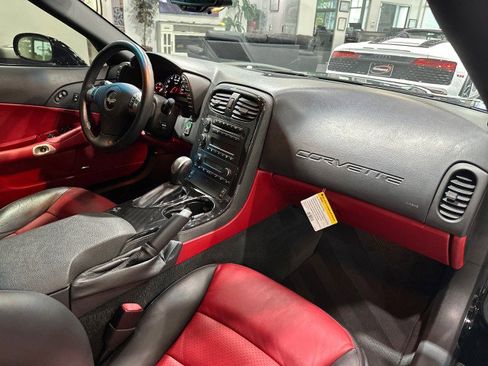 Used 2011 Chevrolet Corvette Grand Sport w/ Preferred Equipment Group RWD image 38