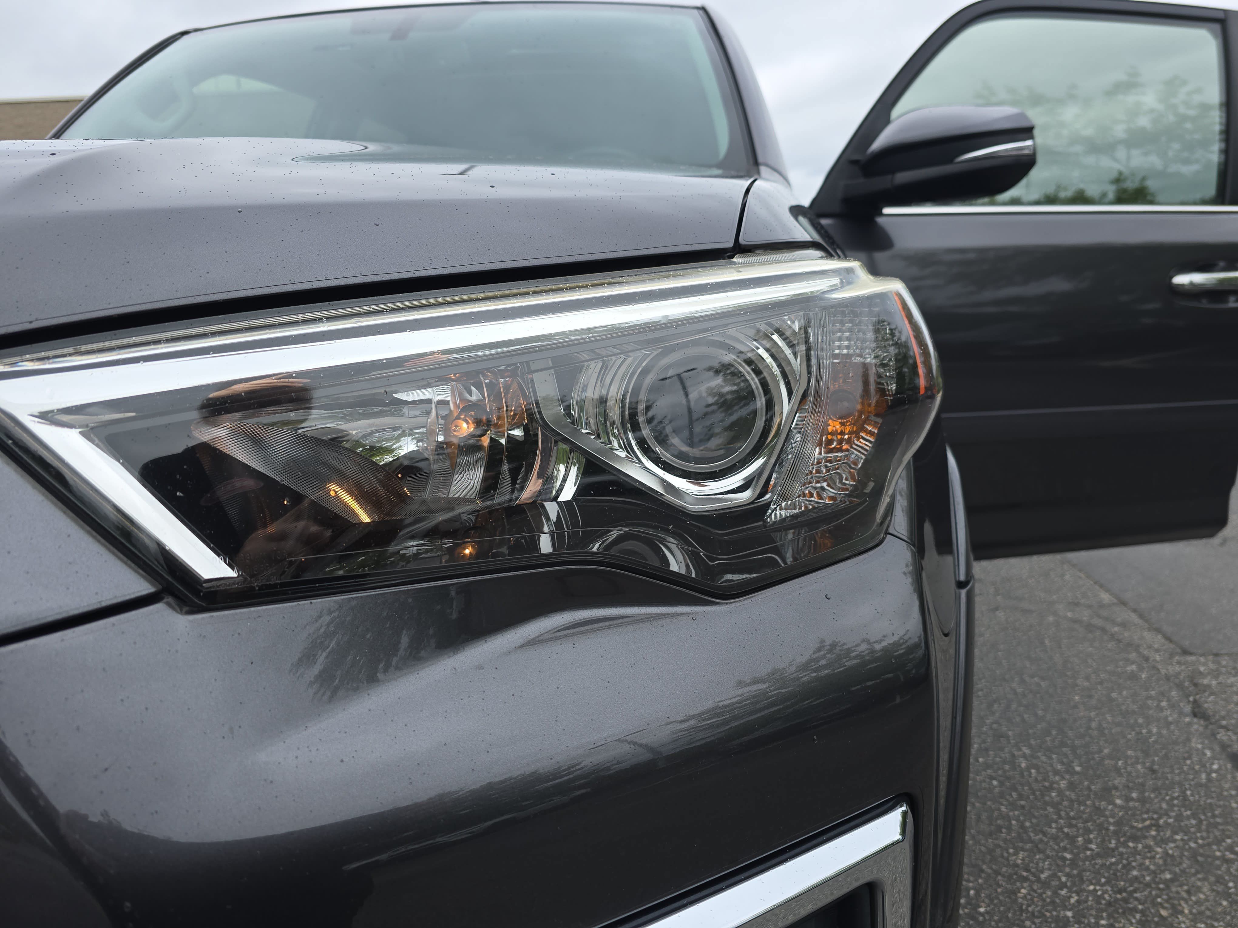 Used 2016 Toyota 4Runner Limited AWD/4WD image 30