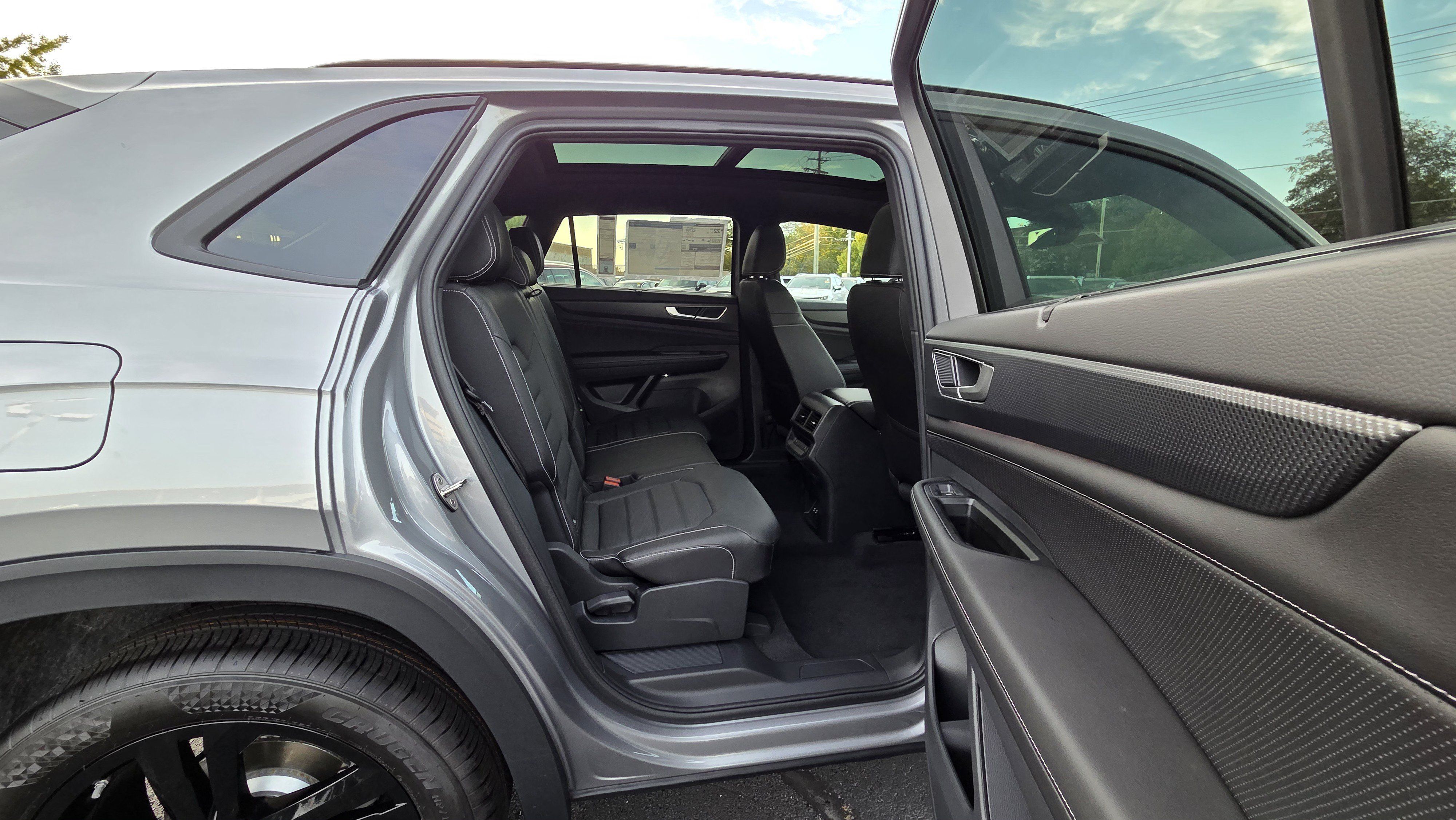 New 2026 Volkswagen Atlas Cross Sport SEL R-Line AWD/4WD image 31