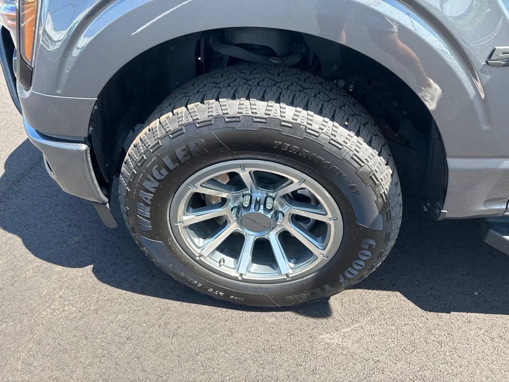 Used 2024 Ford F150 XLT w/ FX4 Off-Road Package AWD/4WD image 23