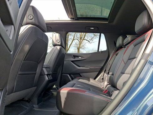 Used 2025 Chevrolet Equinox RS w/ Convenience Package III FWD image 20