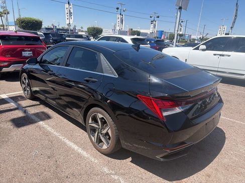 Used 2021 Hyundai Elantra Limited FWD image 7