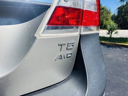 Used 2016 Volvo XC70 T5 Platinum w/ Protection Package image 21