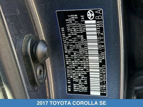 Used 2017 Toyota Corolla SE FWD image 30