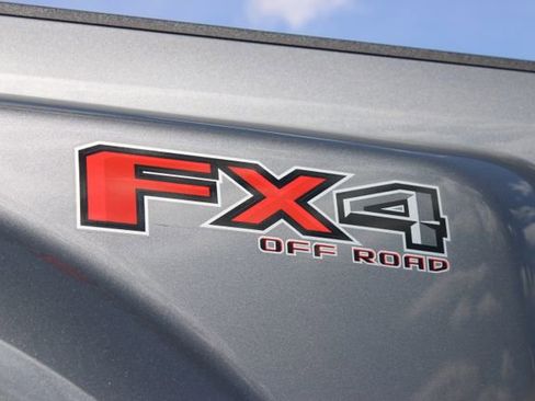 Used 2022 Ford F450 XLT w/ FX4 Off-Road Package image 17