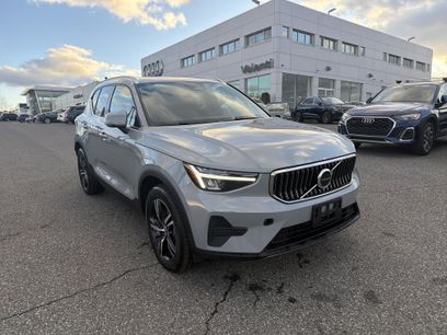 Certified 2025 Volvo XC40 B5 Core