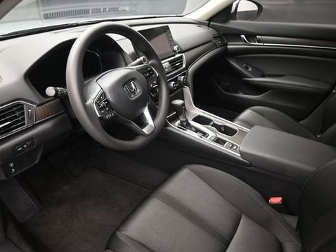 Used 2020 Honda Accord EX image 18