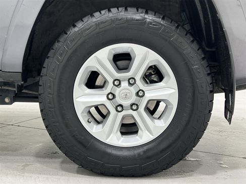 Used 2021 Toyota 4Runner SR5 image 10