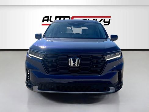 Used 2025 Honda Pilot EX-L image 2