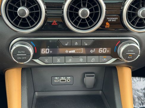 Used 2022 Nissan Sentra SV w/ SV Premium Package image 25