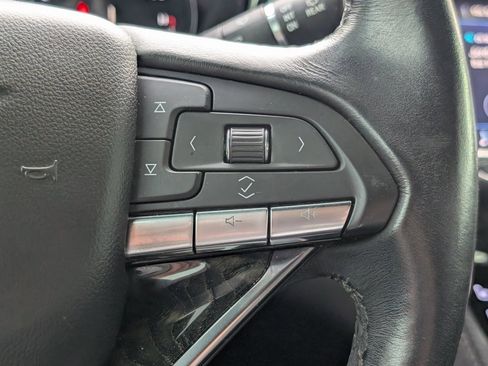 Used 2022 Cadillac XT6 Premium Luxury w/ Technology Package image 30