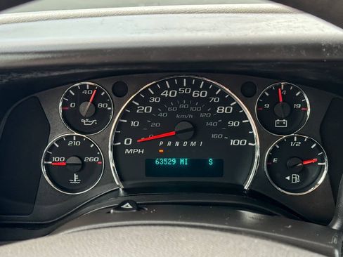 Used 2017 Chevrolet Express 3500 LS RWD image 28