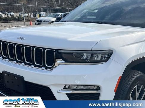 Certified 2024 Jeep Grand Cherokee Limited AWD/4WD image 8