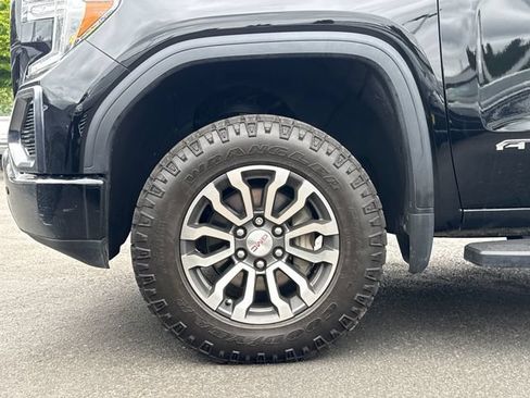 Used 2021 GMC Sierra 1500 AT4 w/ Driver Alert Package II AWD/4WD image 22