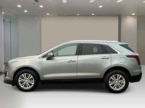 Used 2023 Cadillac XT5 Luxury AWD/4WD image 2