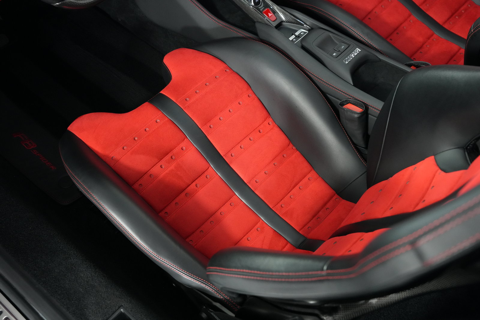 Used 2022 Ferrari F8 Spider RWD image 47