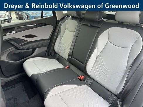 New 2026 Volkswagen Tiguan SE R-Line image 32